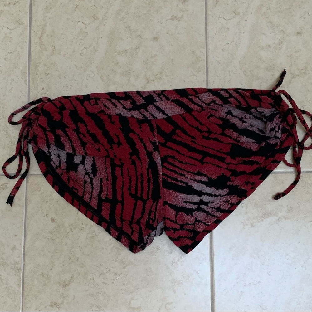 Great used Bikini Bottom/Hot Yoga Short Size L